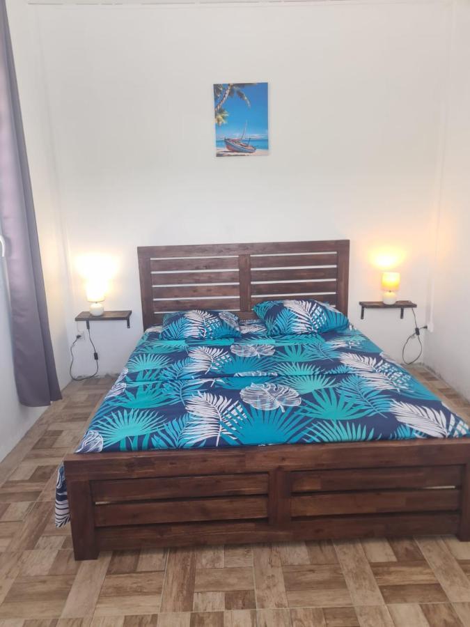 Kami Lodge F3 Jacuzzi Riviere-Salee Esterno foto
